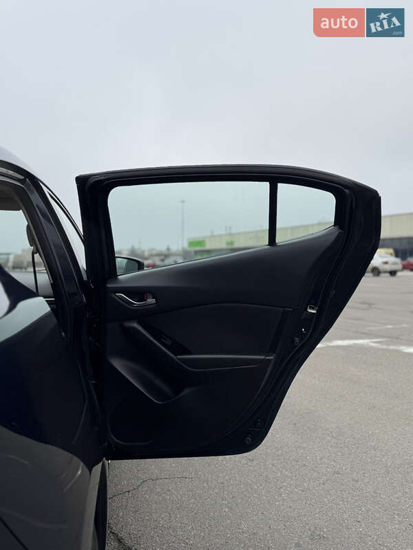 Хетчбек Mazda 3 2016 в Києві