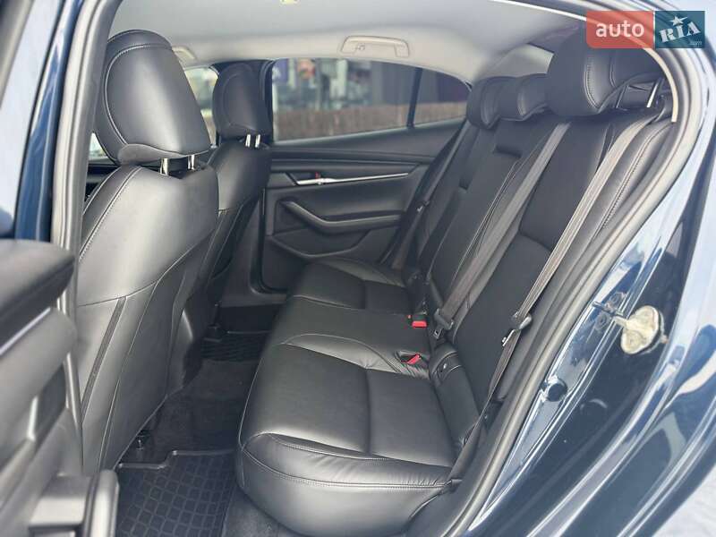 Седан Mazda 3 2021 в Києві