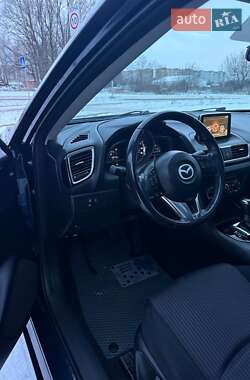 Седан Mazda 3 2016 в Кропивницком