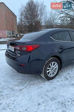 Седан Mazda 3 2016 в Кропивницком