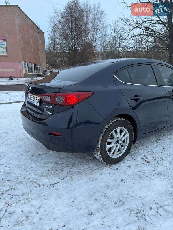 Седан Mazda 3 2016 в Кропивницком