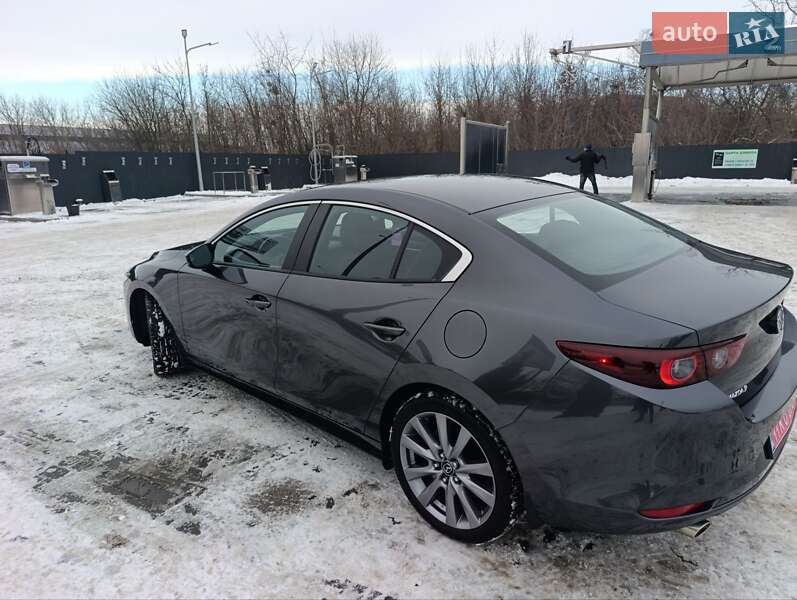 Седан Mazda 3 2022 в Киеве