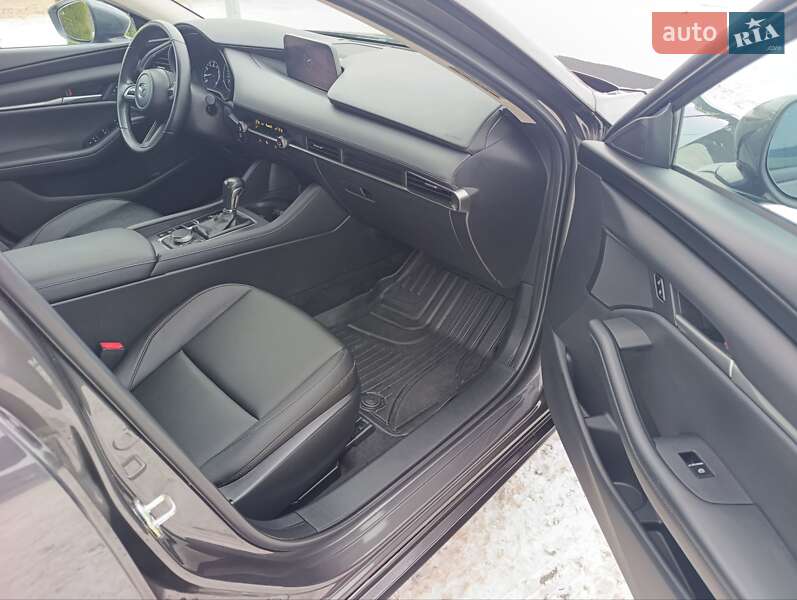 Седан Mazda 3 2022 в Киеве
