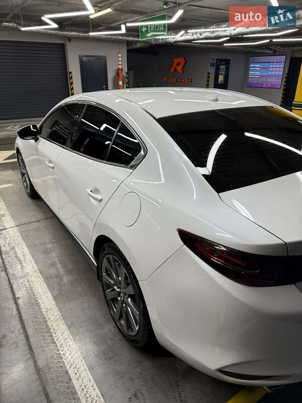 Седан Mazda 3 2020 в Киеве
