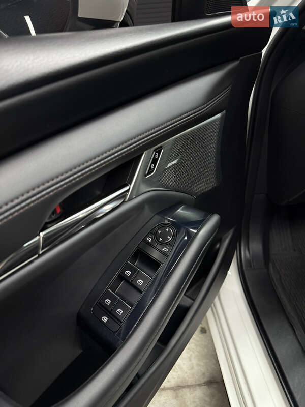 Седан Mazda 3 2020 в Киеве