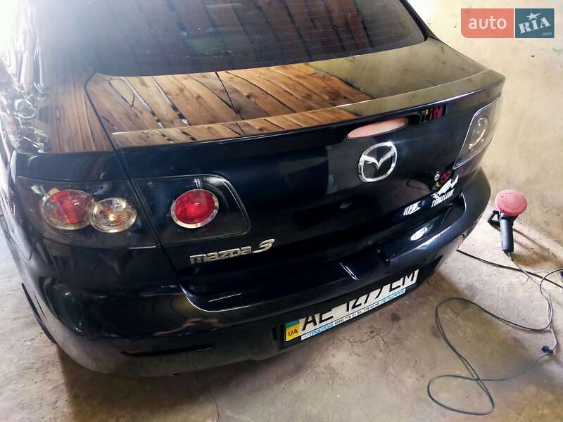 Седан Mazda 3 2006 в Першотравенске