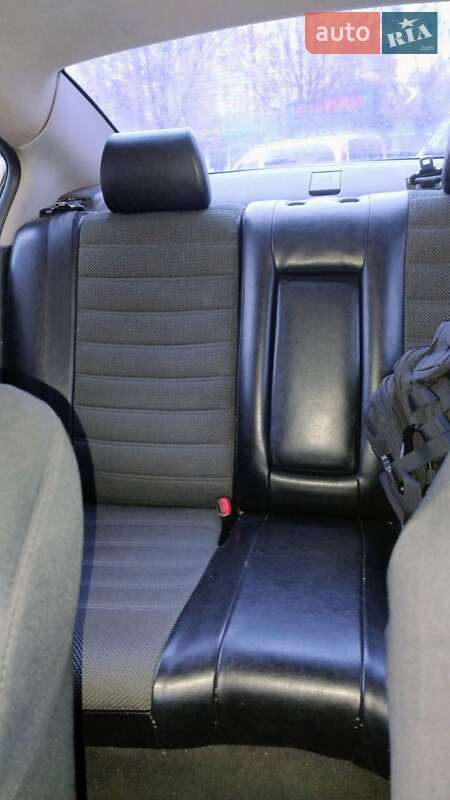 Седан Mazda 3 2007 в Киеве