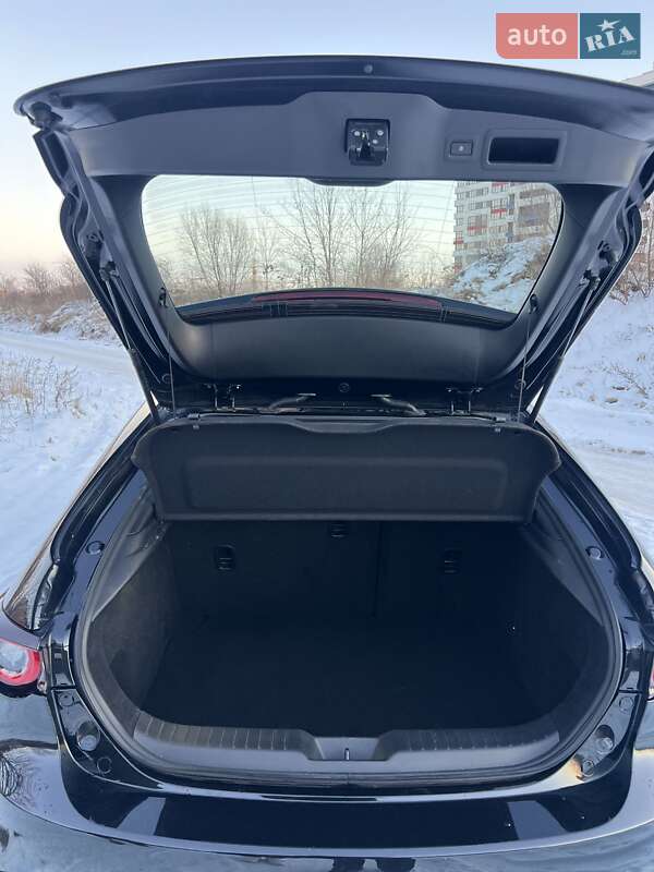 Хэтчбек Mazda 3 2024 в Львове