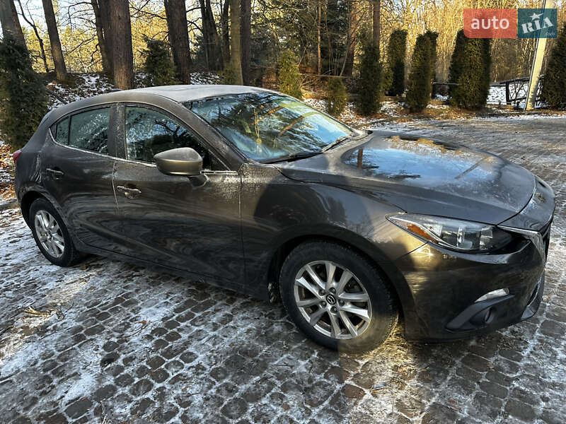 Хетчбек Mazda 3 2015 в Стебнику фото 3 Хетчбек Mazda 3 2015 в Стебнику