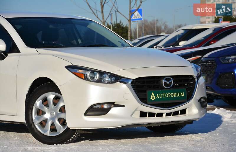 Седан Mazda 3 2017 в Киеве фото 2 Седан Mazda 3 2017 в Киеве