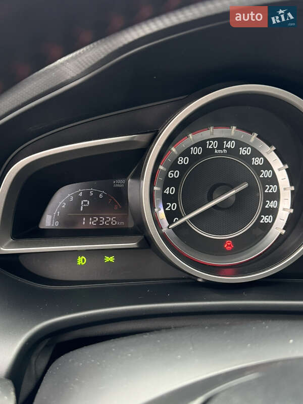 Седан Mazda 3 2015 в Софиевской Борщаговке