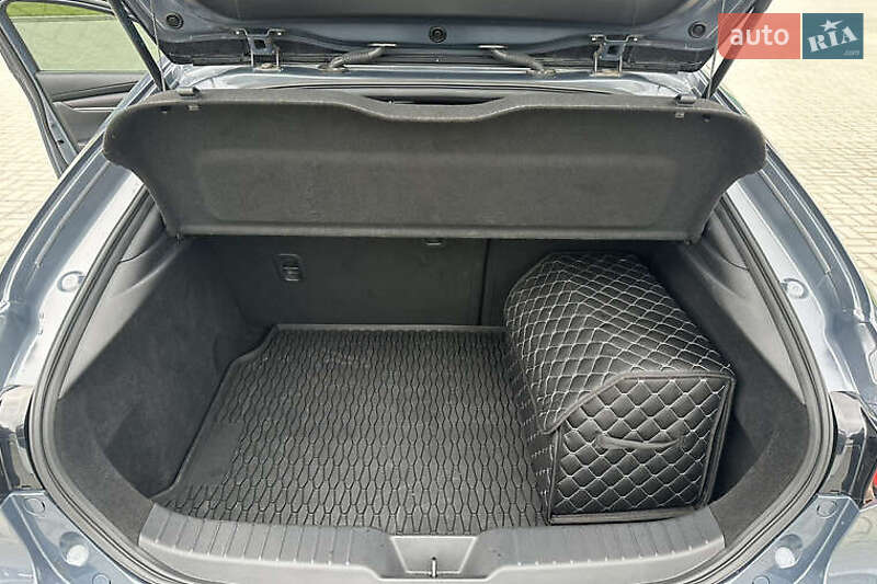 Хэтчбек Mazda 3 2022 в Киеве
