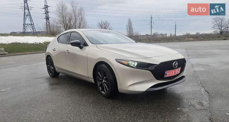 Хэтчбек Mazda 3 2023 в Днепре