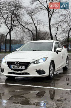 MAZDA 3 2014