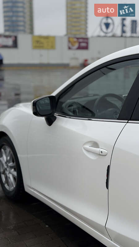 Седан Mazda 3 2014 в Одесі