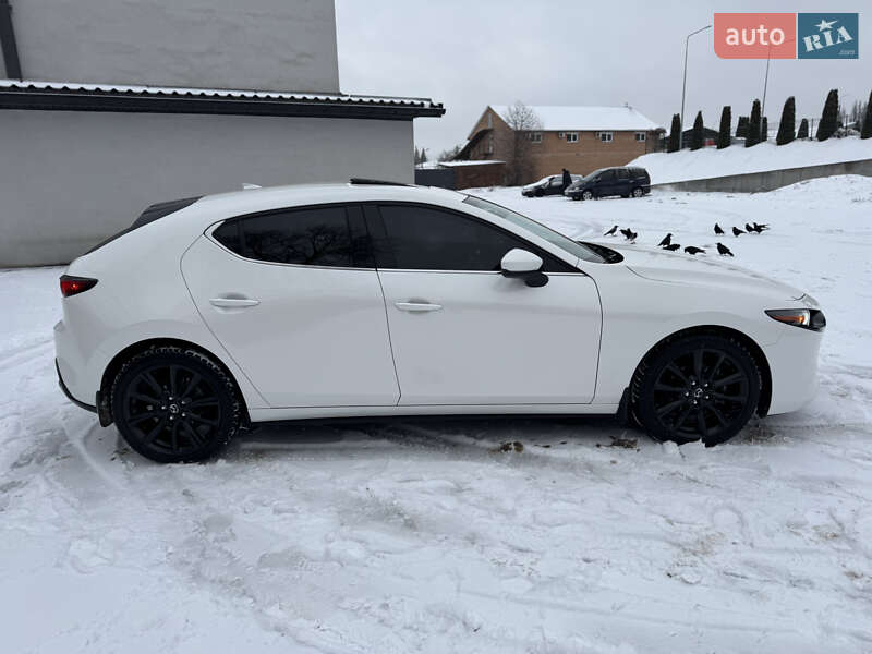 Хэтчбек Mazda 3 2021 в Виннице
