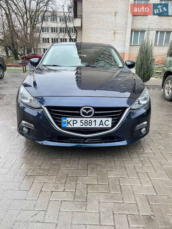 Седан Mazda 3 2015 в Запорожье
