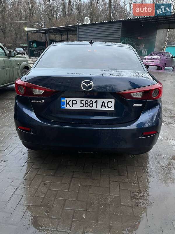 Седан Mazda 3 2015 в Запорожье