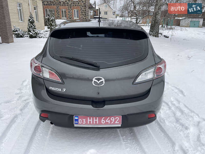 Хэтчбек Mazda 3 2009 в Гнивани