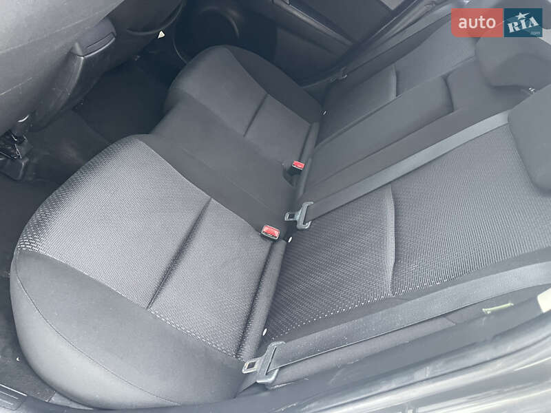 Хэтчбек Mazda 3 2009 в Гнивани