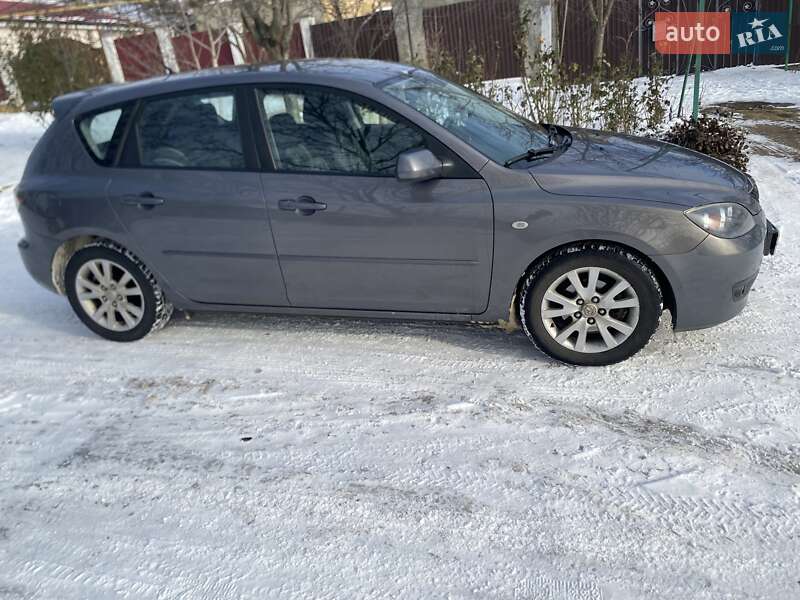 Хэтчбек Mazda 3 2006 в Подольске