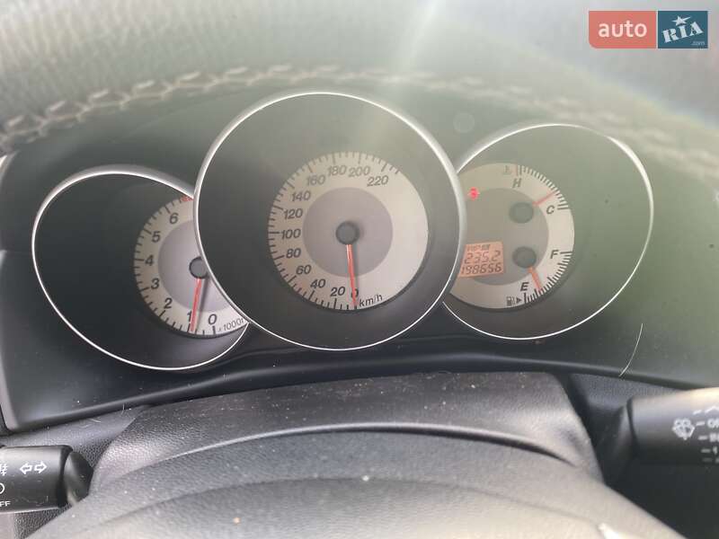 Хэтчбек Mazda 3 2006 в Подольске