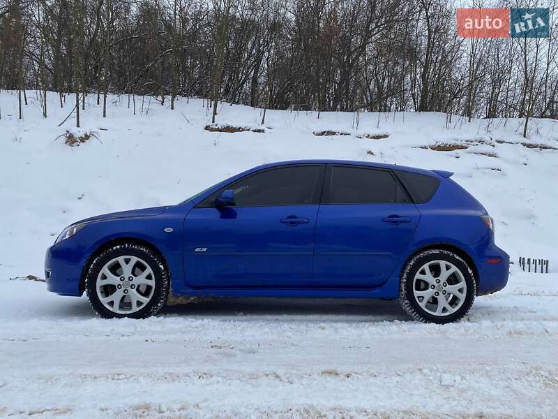 Хэтчбек Mazda 3 2007 в Киеве