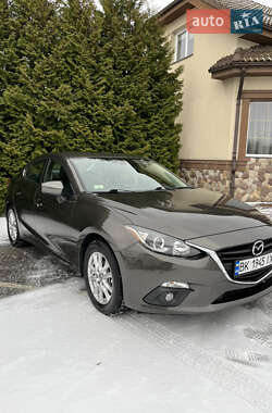 Седан Mazda 3 2016 в Рівному