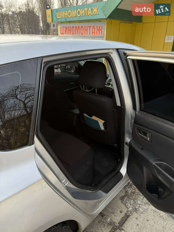 Хэтчбек Mazda 3 2005 в Киеве