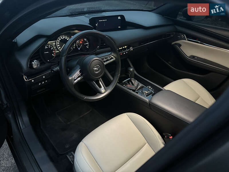 Хэтчбек Mazda 3 2019 в Харькове