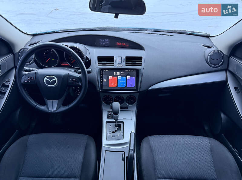 Хэтчбек Mazda 3 2010 в Киеве
