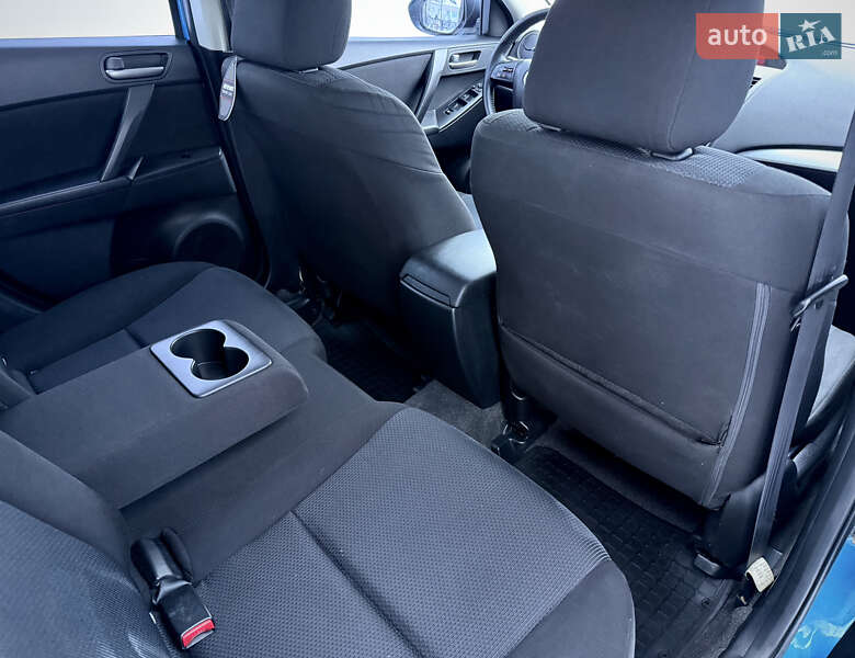 Хэтчбек Mazda 3 2010 в Киеве