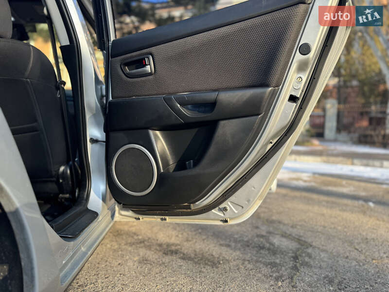 Хэтчбек Mazda 3 2007 в Николаеве