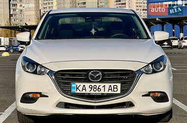 Седан Mazda 3 2017 в Львове