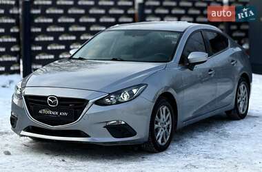 Седан Mazda 3 2016 в Києві