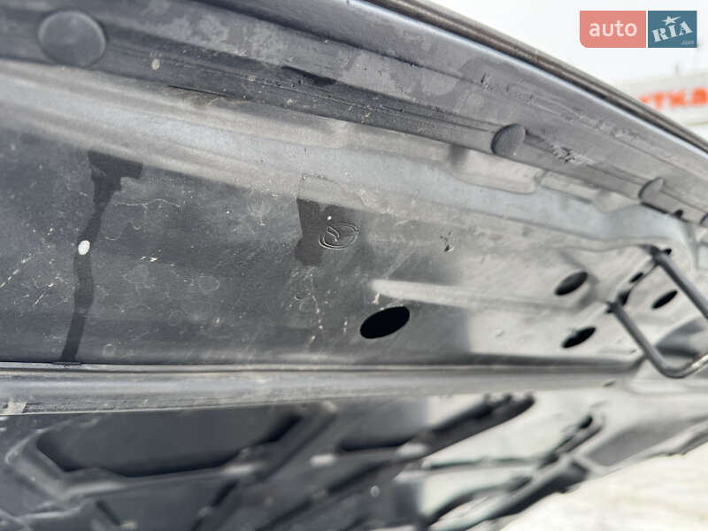 Седан Mazda 3 2018 в Днепре