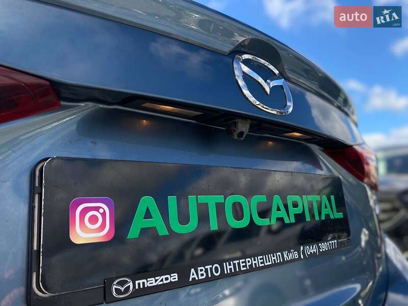 Седан Mazda 3 2014 в Киеве