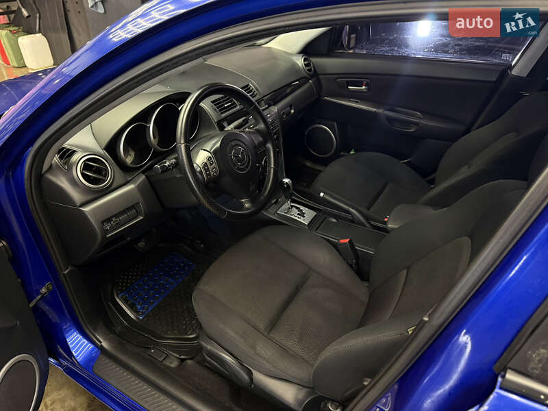 Седан Mazda 3 2006 в Киеве