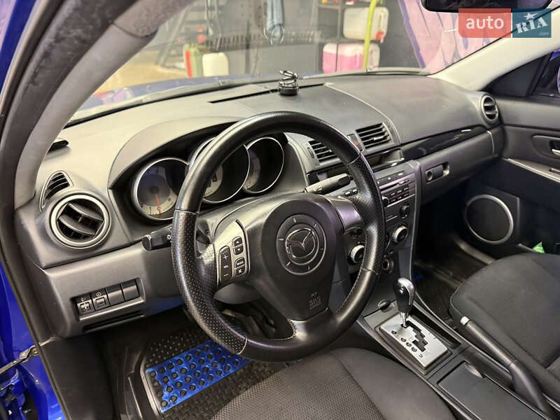 Седан Mazda 3 2006 в Киеве