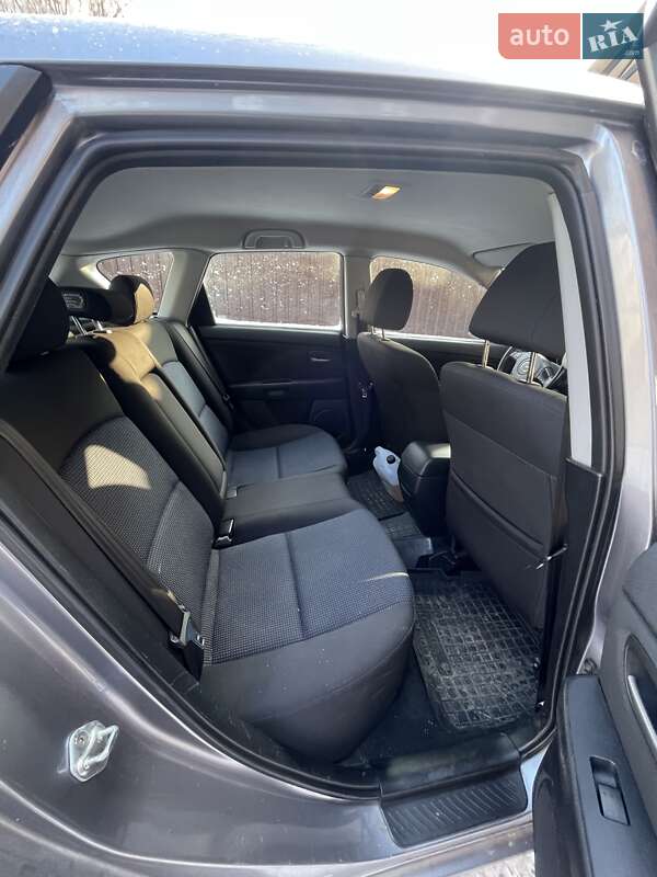 Хэтчбек Mazda 3 2004 в Черкассах