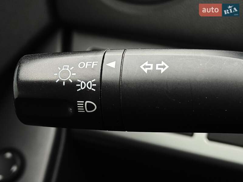 Седан Mazda 3 2012 в Дніпрі