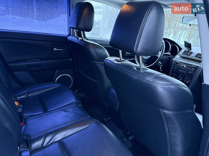 Седан Mazda 3 2003 в Львове