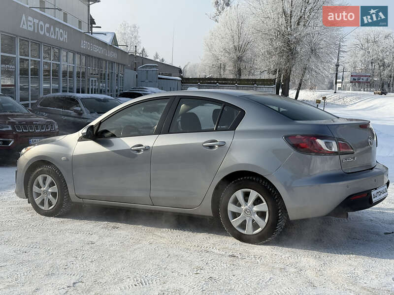 Седан Mazda 3 2010 в Житомире