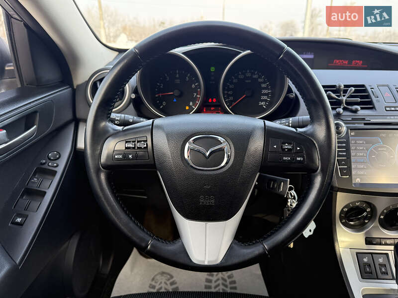 Седан Mazda 3 2010 в Житомире