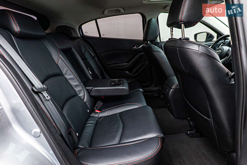 Хэтчбек Mazda 3 2013 в Киеве