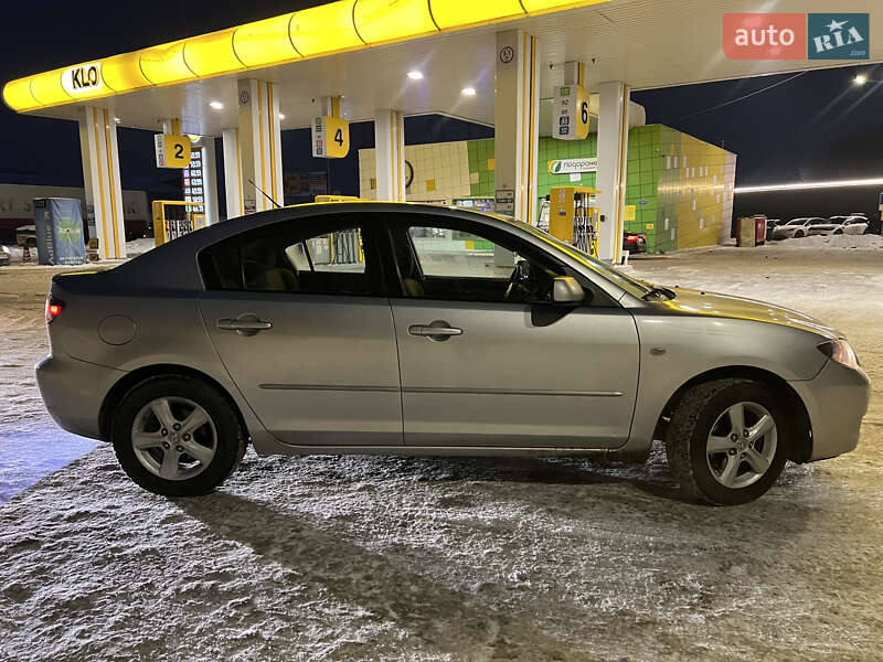 Седан Mazda 3 2007 в Киеве