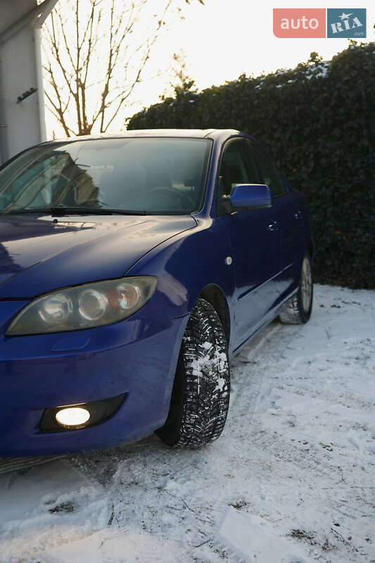 Седан Mazda 3 2003 в Одессе
