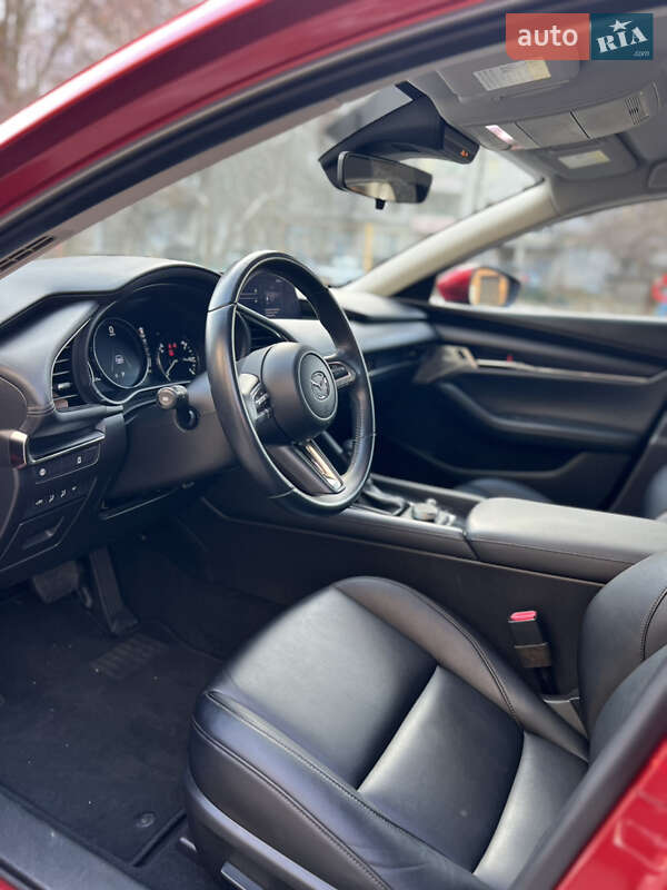 Седан Mazda 3 2018 в Миколаєві