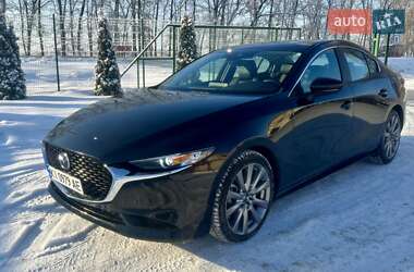 Седан Mazda 3 2023 в Вишневом
