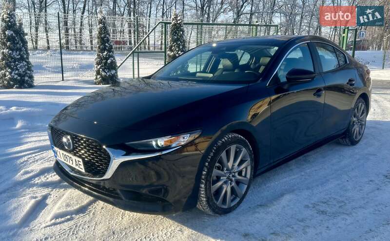 Седан Mazda 3 2023 в Вишневом
